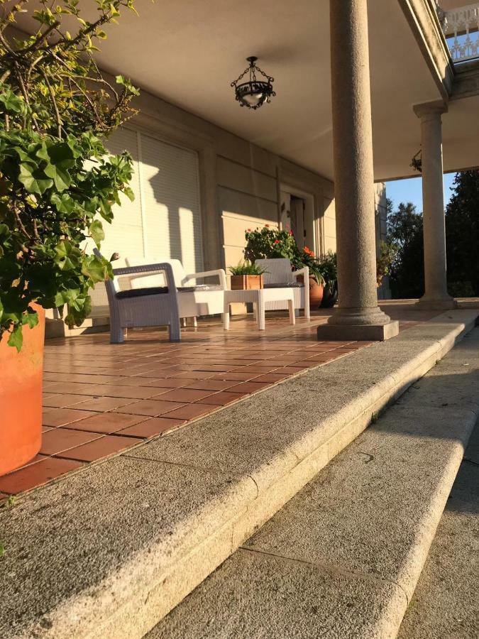 Villa Las Camelias Villanueva De Arosa Εξωτερικό φωτογραφία