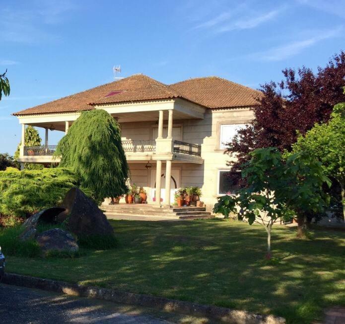 Villa Las Camelias Villanueva De Arosa Εξωτερικό φωτογραφία